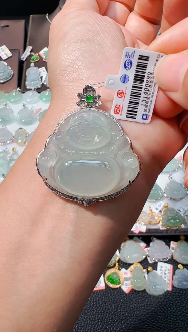吊坠(不含链)18K金镶嵌翡翠佛公吊坠889