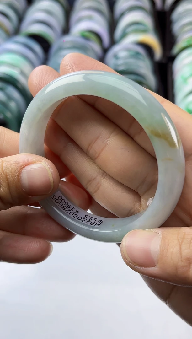 【闪购商品】翡翠手镯未镶嵌翡翠1