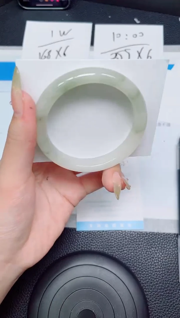 石英质玉手镯未镶嵌222-56.6