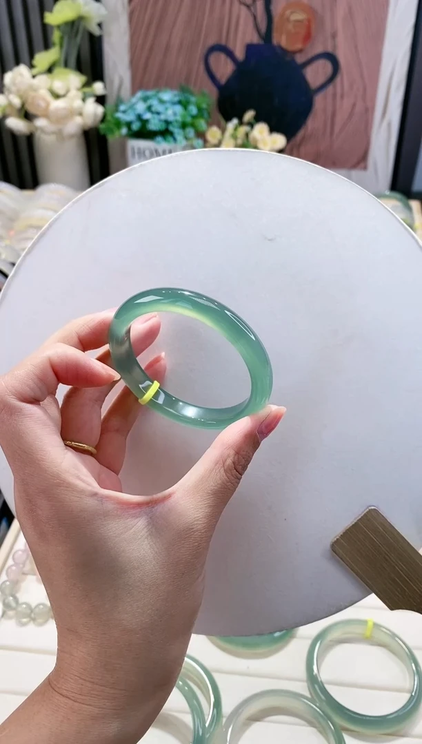 手镯玛瑙/玉髓未镶嵌90-53