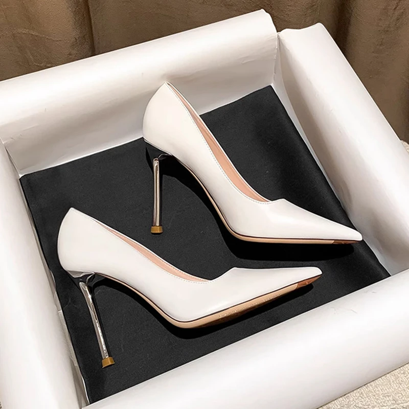 轻奢白色高跟鞋女细跟尖头新款显瘦小众细跟浅口单鞋女鞋高跟鞋