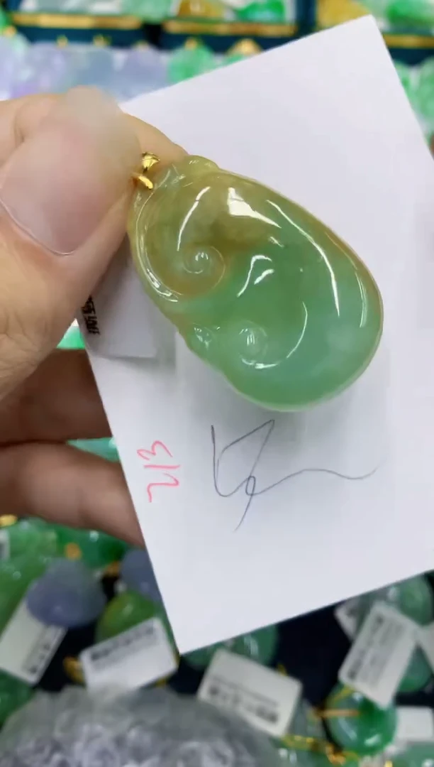 翡翠未镶嵌颈饰1111111111