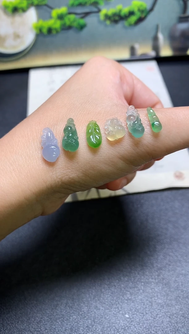 未镶嵌定制翡翠毛货
