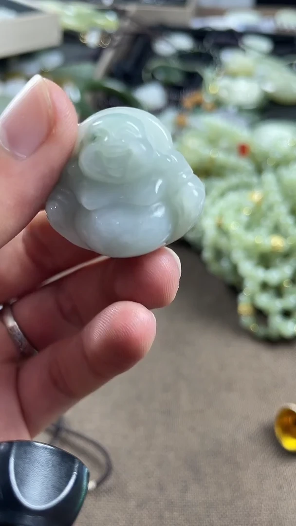 颈饰未镶嵌翡翠佛公