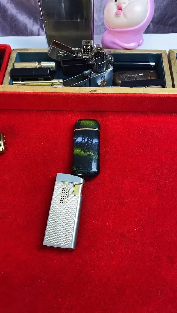 明铬秋*⋯科研打火机