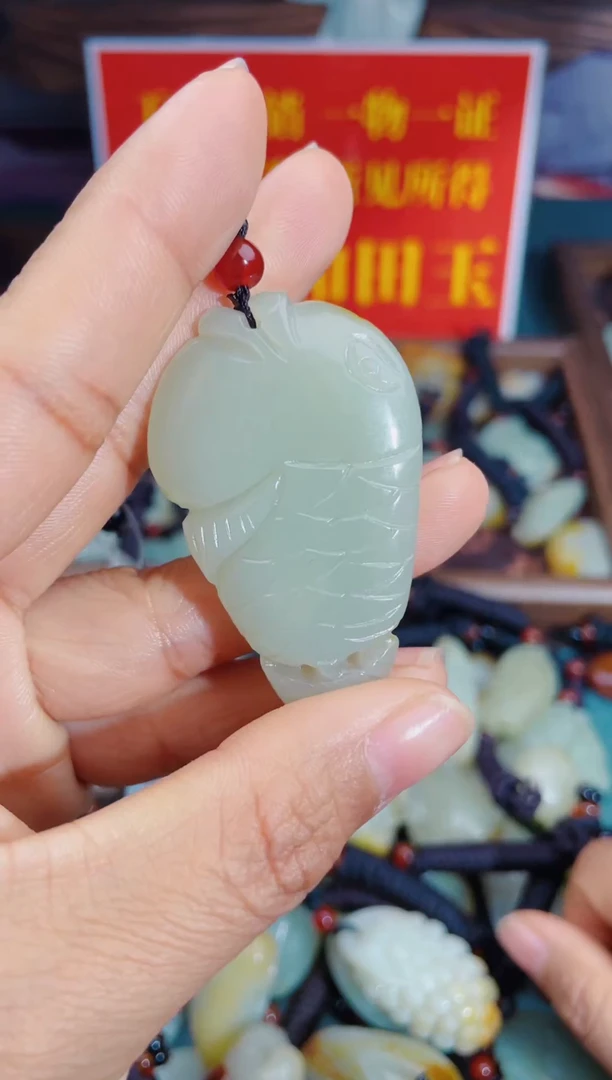 颈饰未镶嵌和田玉1