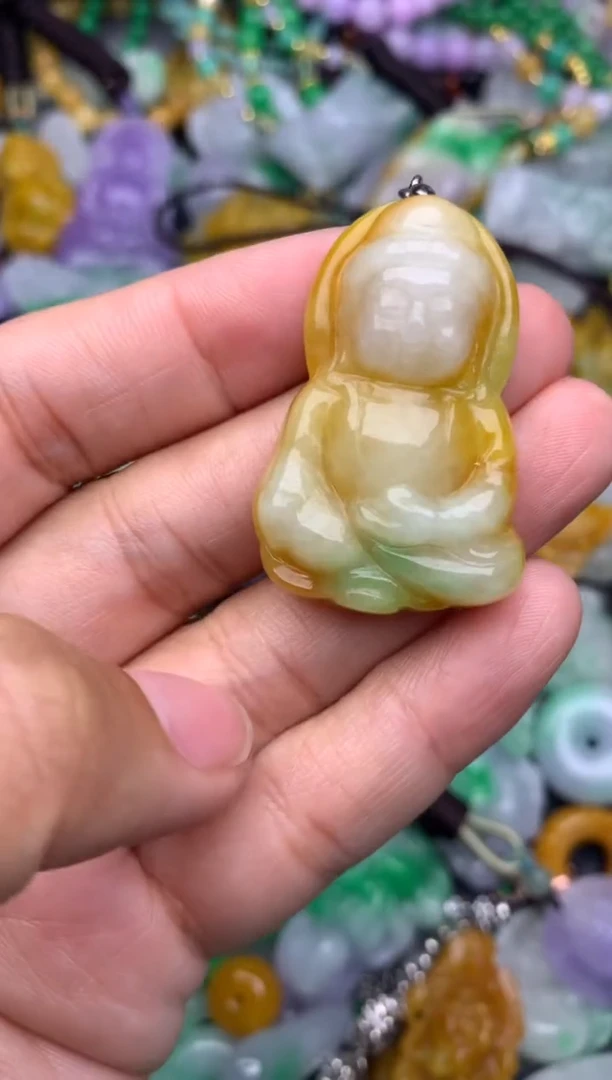 颈饰未镶嵌翡翠缅甸翡翠吊坠