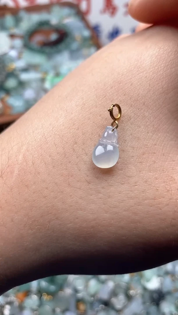 【闪购商品】翡翠颈饰未镶嵌哥哥