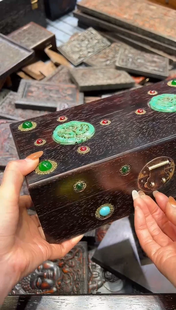 木紫檀雕刻一物一拍