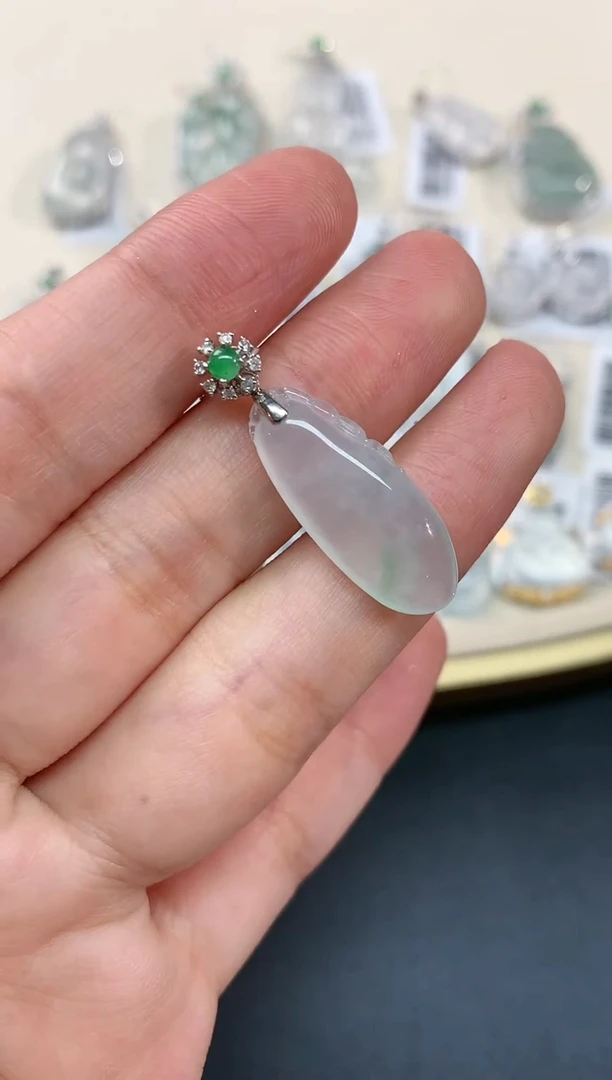 【闪购商品】翡翠吊坠(不含链)18K金镶嵌A403|1380