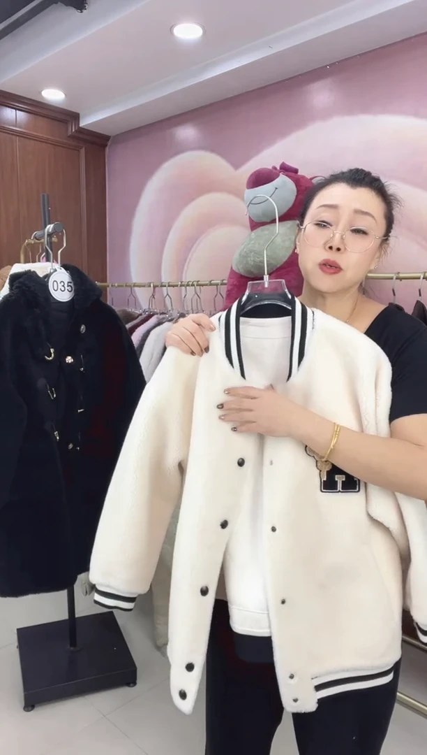 小**?30%羊毛外套福利