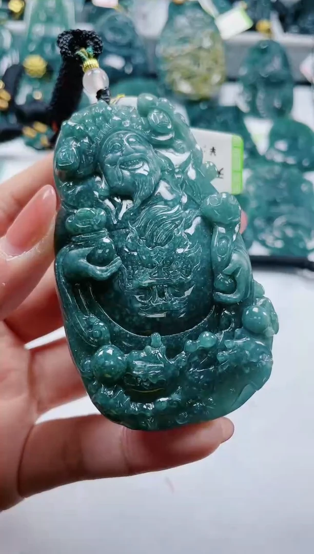 【闪购商品】翡翠颈饰未镶嵌