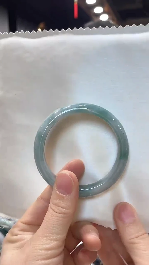 未镶嵌手镯翡翠56