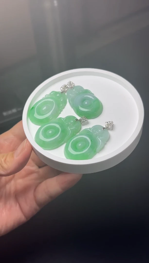 颈饰18K金镶嵌翡翠YM1036-7福贝多样性发一件