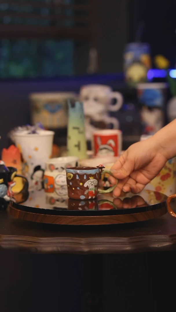 【闪购商品】摆件景德镇釉下彩绘设计师款式陶瓷