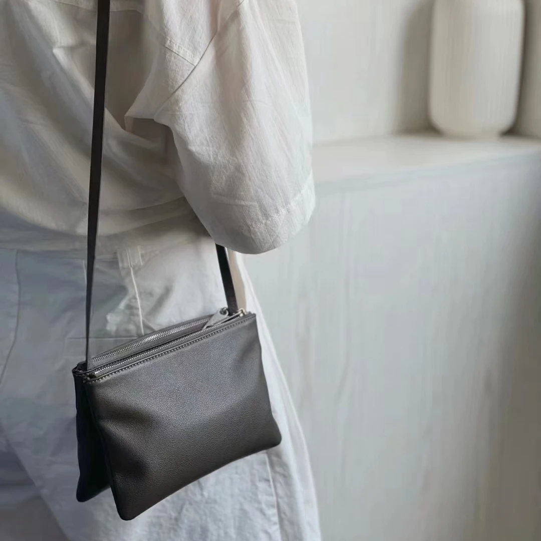 《手机包》       小方包彩色十字真皮时尚搭配拍摄逛街休闲斜挎包