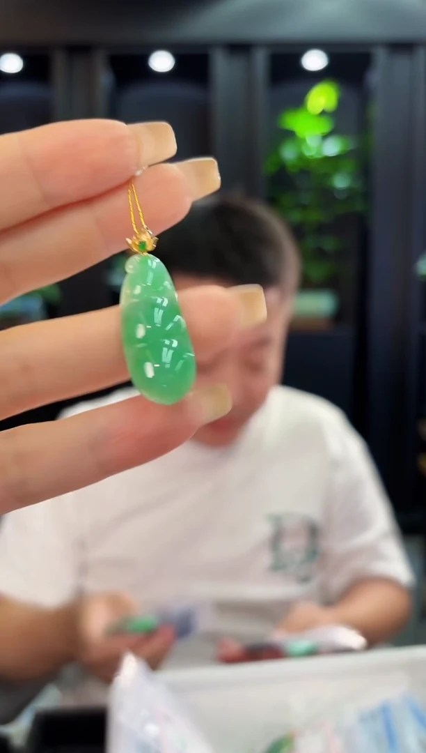 翡翠18K金镶嵌颈饰 缅料A货/支持复检/一件