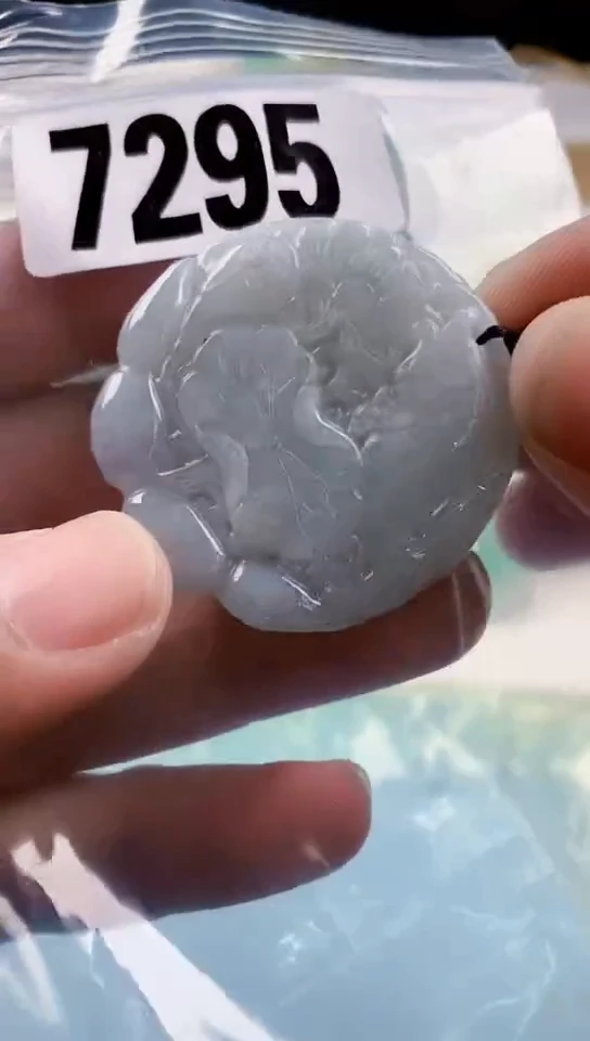 【闪购商品】翡翠挂件未镶嵌天然翡翠吊坠挂件