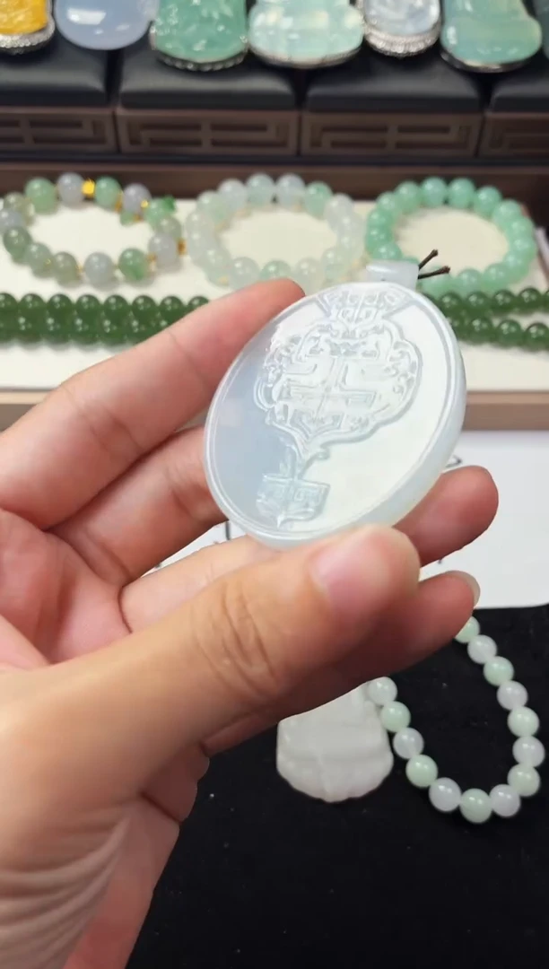 未镶嵌定制翡翠小****然3906毛货不退不换