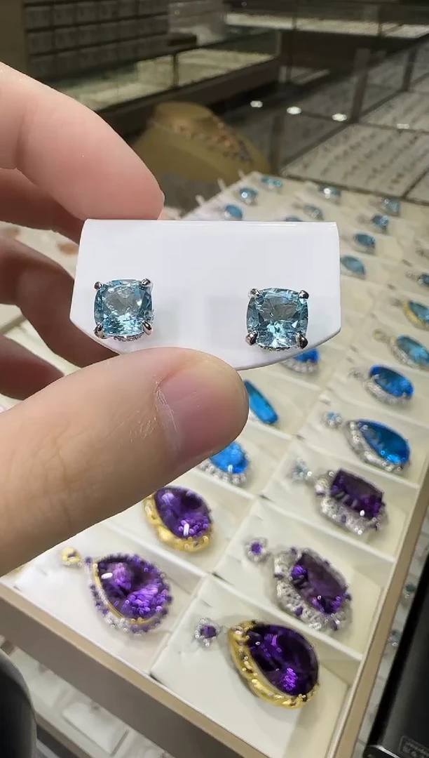 银S925镶嵌托帕石耳饰10mm耳钉