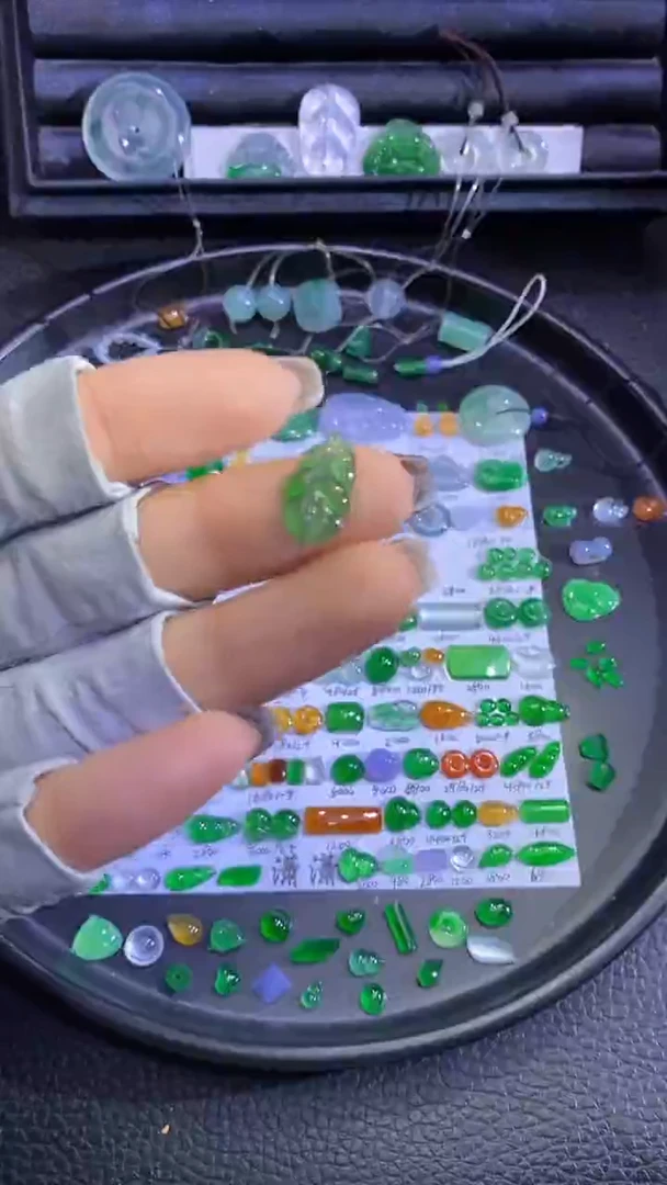 未镶嵌挂件翡翠叶子