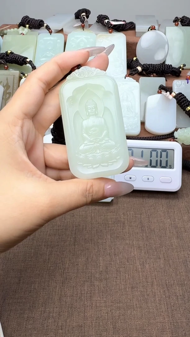 颈饰未镶嵌和田玉武 武