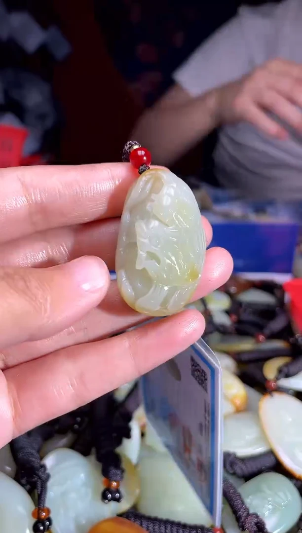 和田玉未镶嵌挂件1