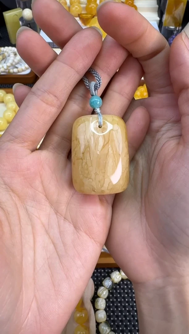 裸石琥珀未镶嵌宝衡 天然俄料无密虎虎牌 手工制