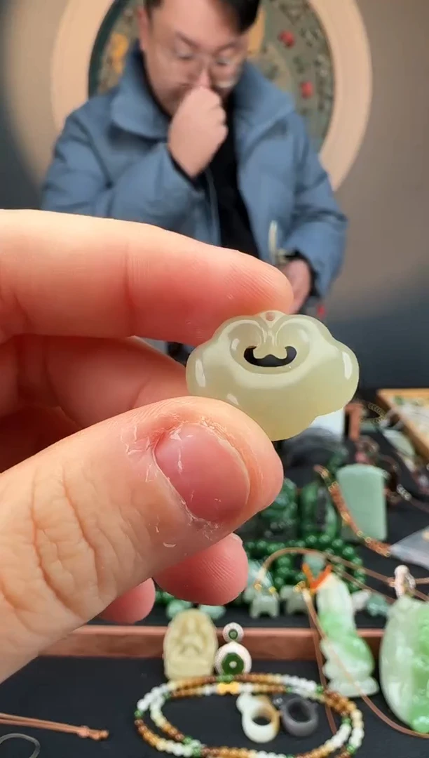 颈饰未镶嵌和田玉和田玉