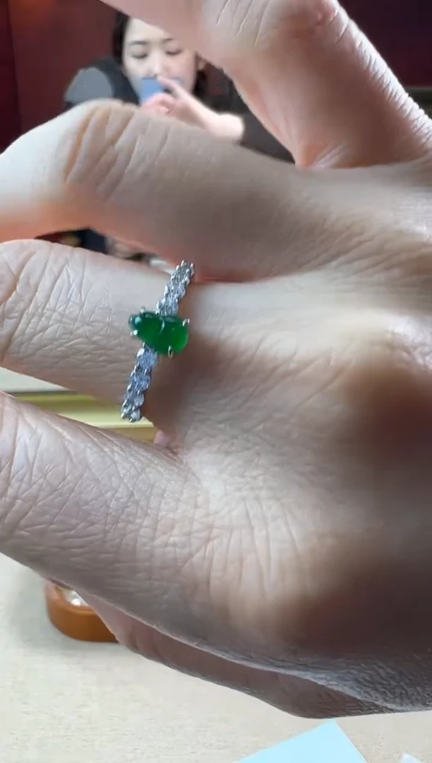 【闪购商品】翡翠戒指银S925镶嵌KT24112912