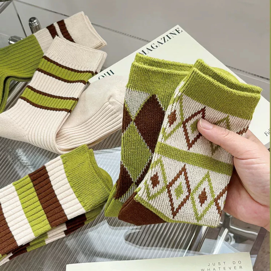袜子女绿色菱形格中筒条纹复古拼色韩版学院风ins潮网红百搭