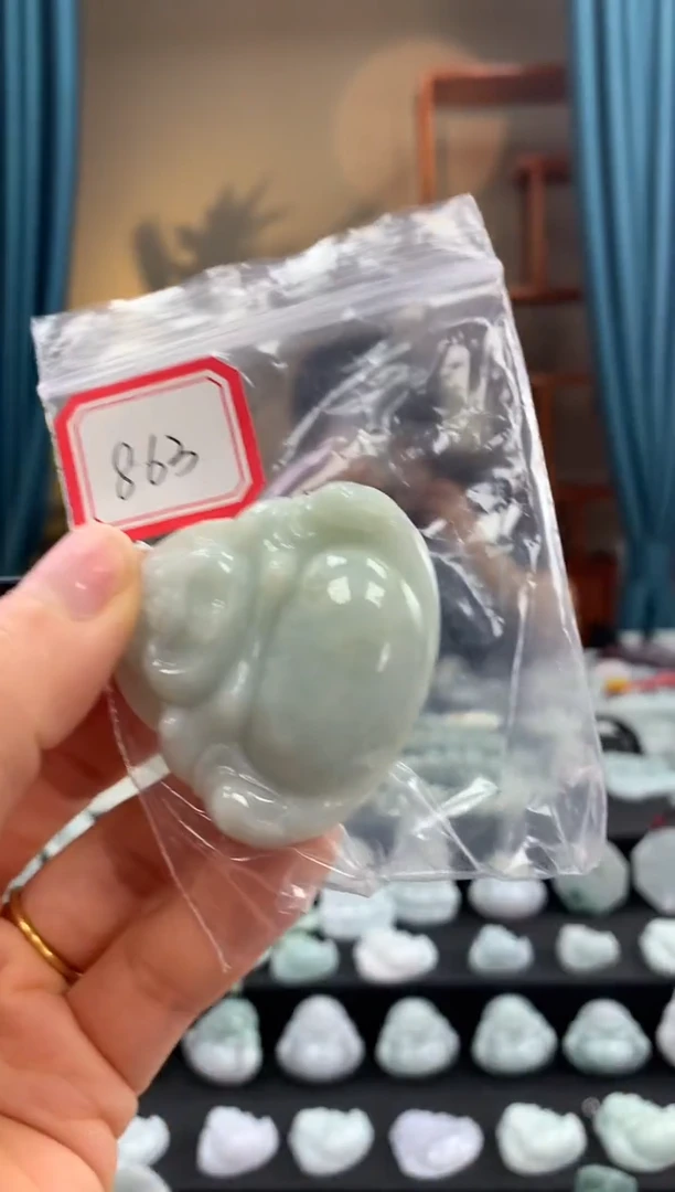 翡翠未镶嵌颈饰佛公863