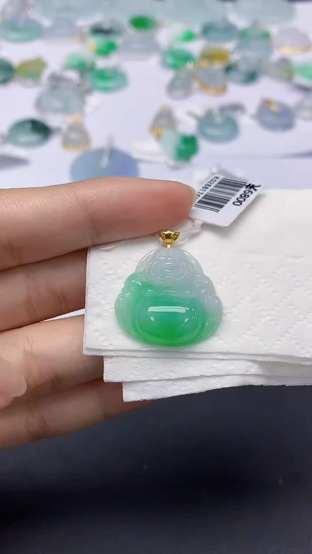 翡翠18K金镶嵌颈饰天然缅甸a货翡翠