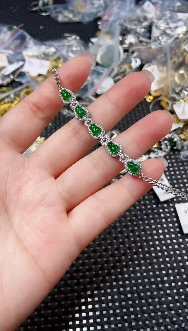 翡翠未镶嵌耳饰1111111111