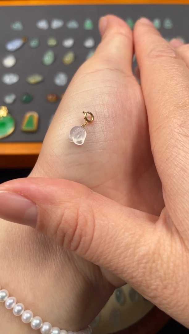 吊坠(不含链)18K金镶嵌翡翠一个JK455