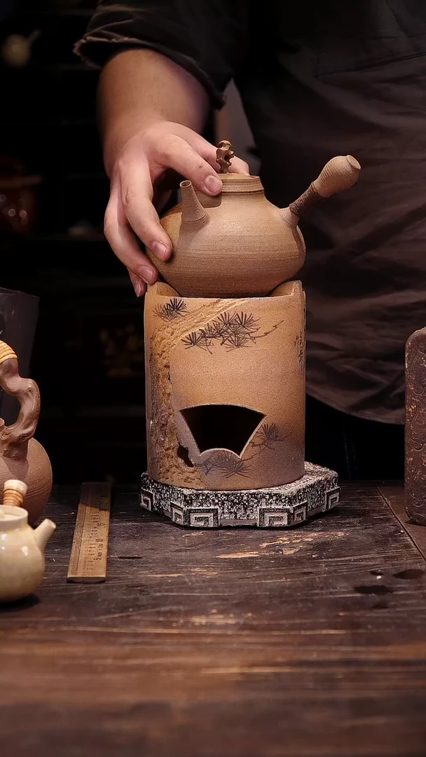 太湖石侧把加圆筒炉