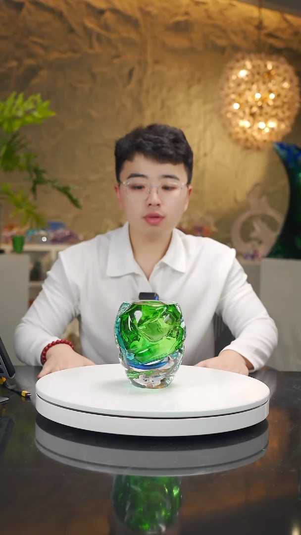 手工艺品琉璃祖母绿设计款香薰瓶