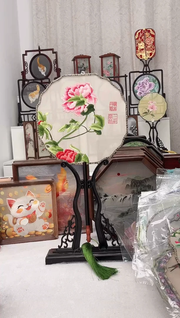 扇子绣作品手工团扇
