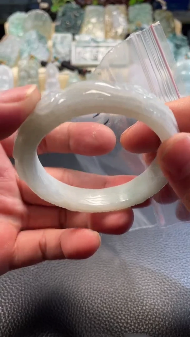 颈饰未镶嵌翡翠11/05/091