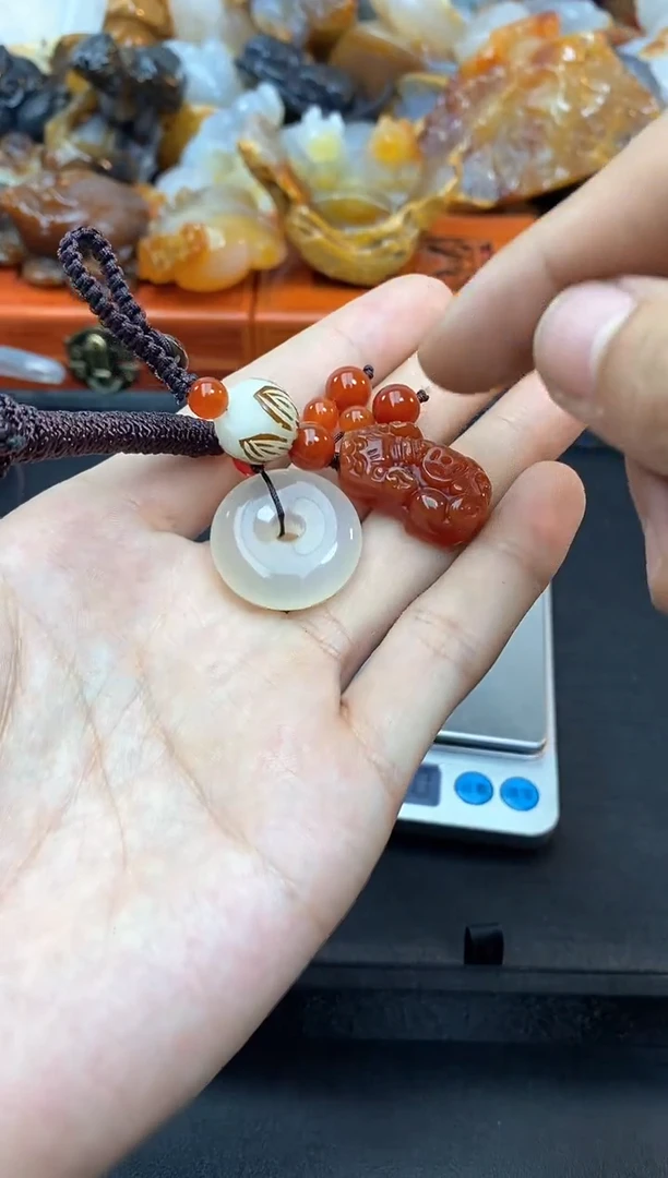 玛瑙/玉髓挂件未镶嵌0