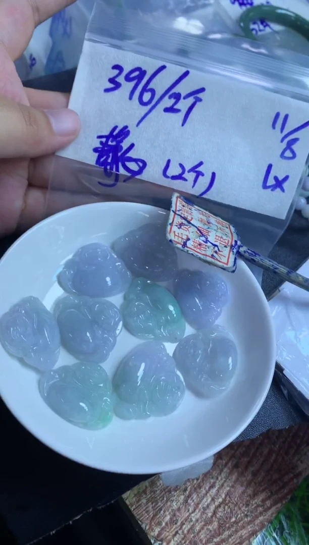 定制翡翠未镶嵌静***语挂件佛公#396元毛货需抛光