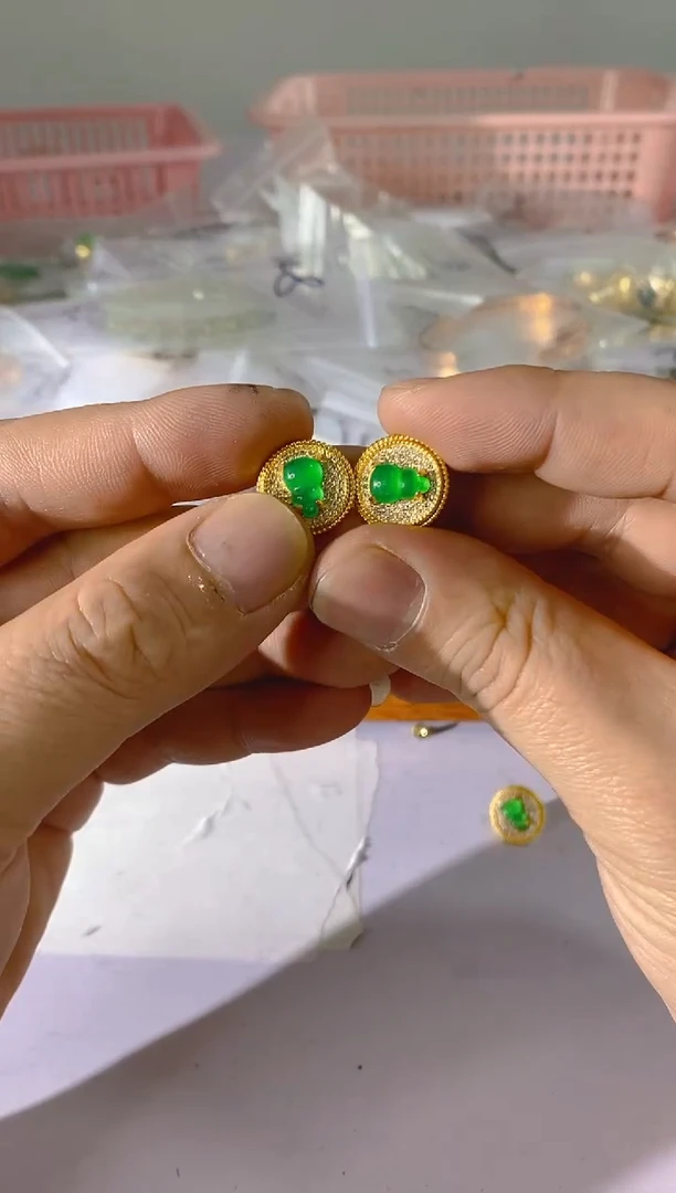 【闪购商品】水晶颈饰银S925镶嵌248红宝，蓝宝，多样性发一件赠链