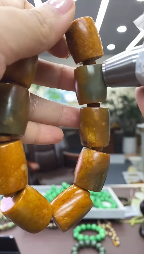 未镶嵌手链透闪石质玉手串