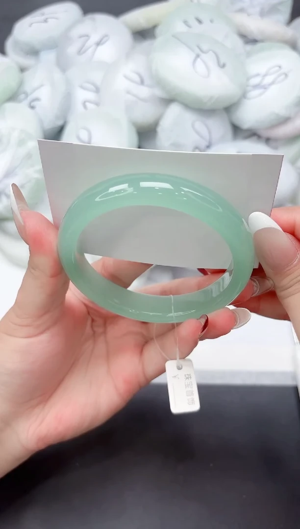 未镶嵌手镯石英质玉292-61.6