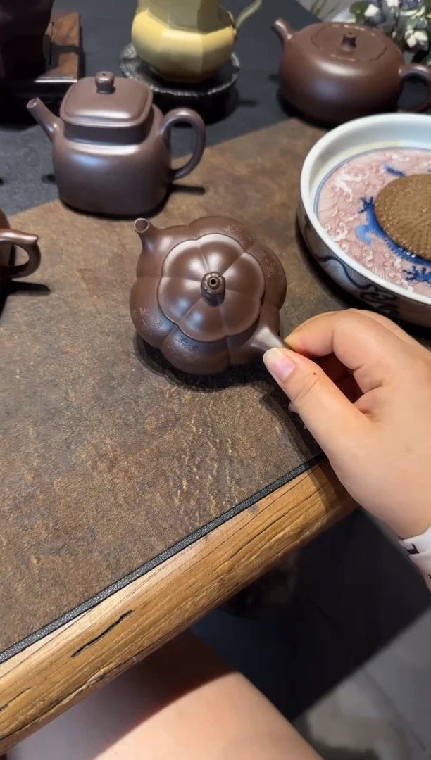 茶壶紫砂城**居大鱼海棠