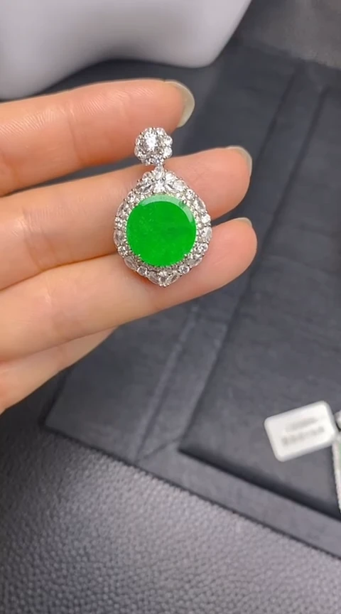 翡翠银S925镶嵌颈饰圆牌