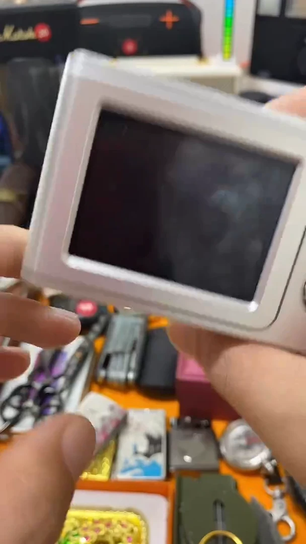 瓷片闪购商品 如图所示