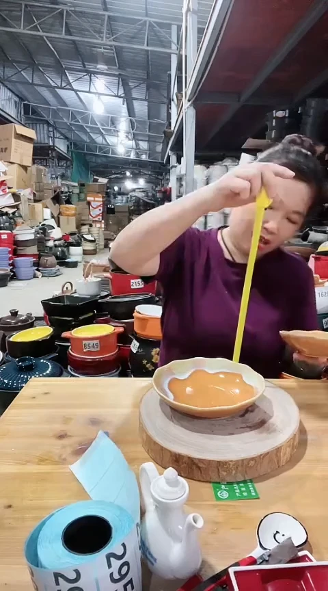 2929瑕疵咖色盘子两个