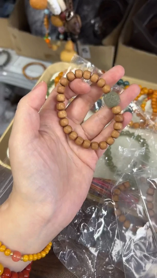 未镶嵌檀香木手串老檀香木和田扎基款手串[1381]