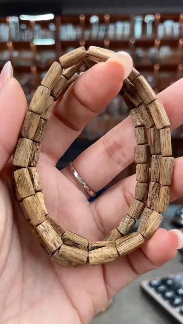 【闪购商品】沉香手串66号海南黑油格多样性发一条